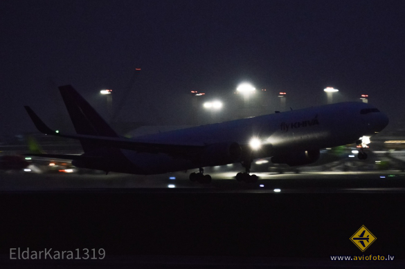 Boeing 767-304/ER(BCF)